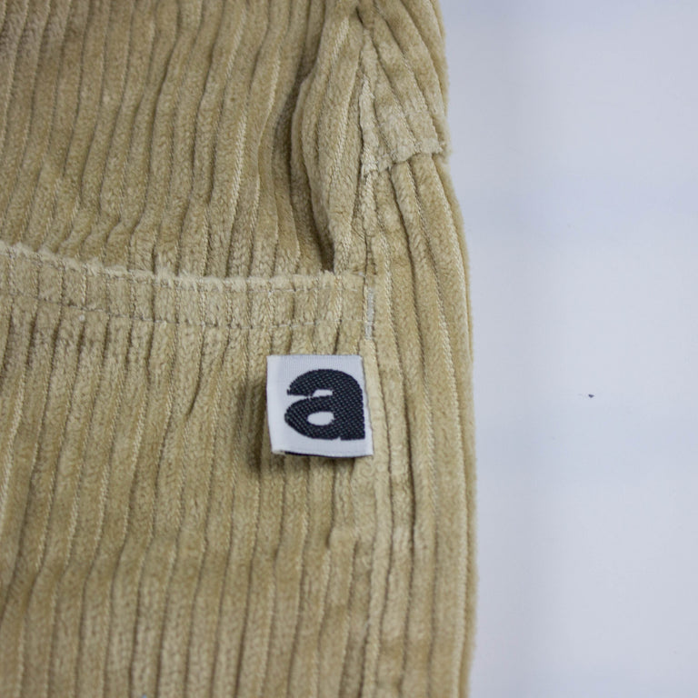 Jumbo Corduroy Shorts (90s)