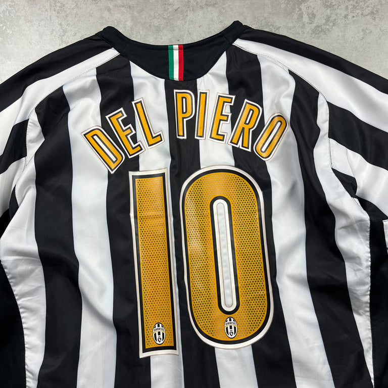 Juventus 2005/06 Home Shirt