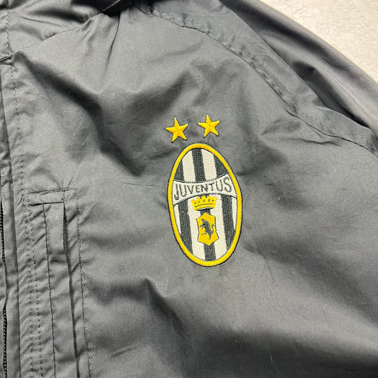Juventus Windbreaker (2000s)