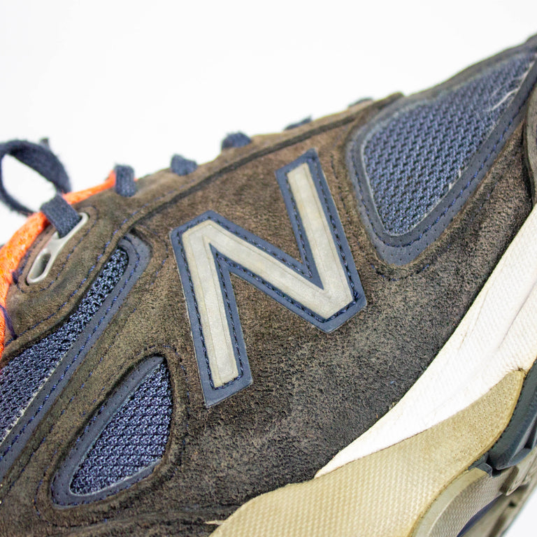 New Balance 990v4 (2000s)