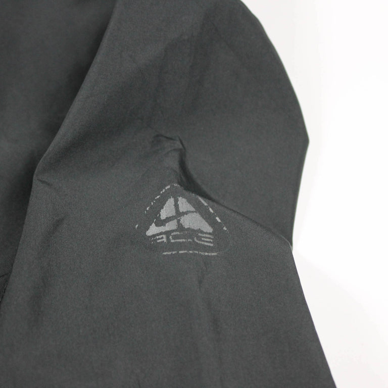 Nike ACG Half Zip Windbreaker (2000s)